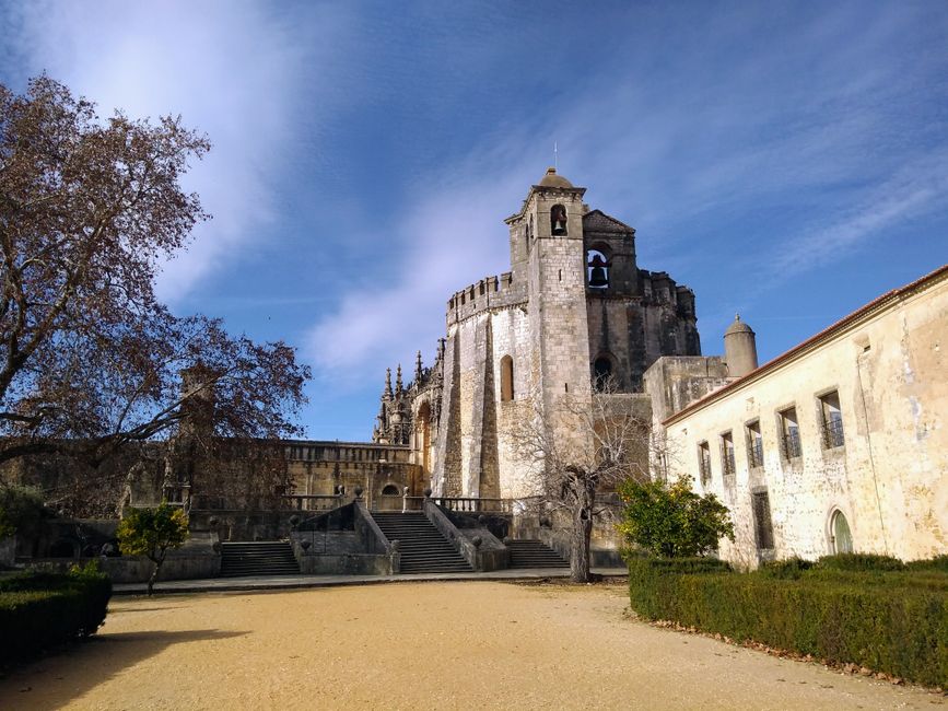 Circuito de 5 dias fora do comum: azeite, azulejos, Nazaré, Ribatejo e Templários