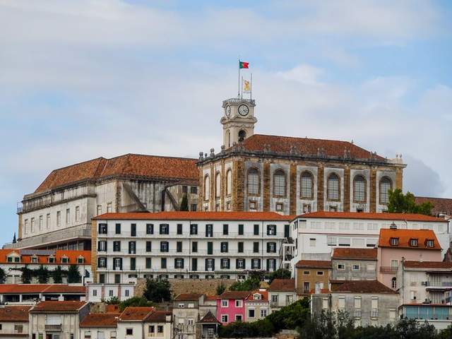 Coimbra e Tomar — dia inteiro (9 h)