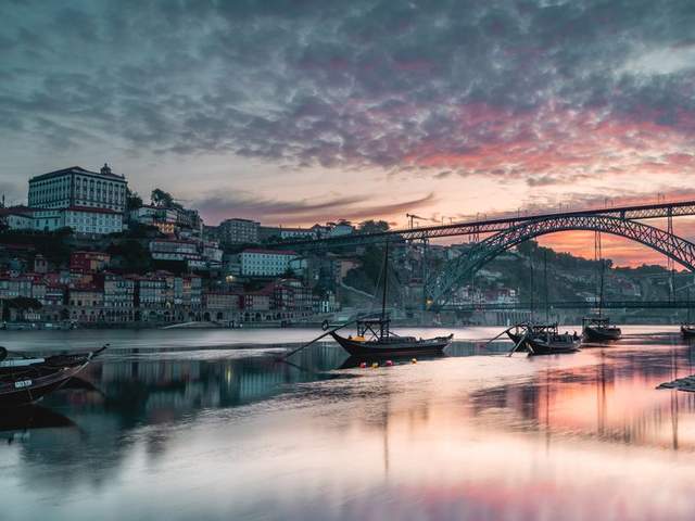 Porto e Coimbra — dia inteiro (12 h)